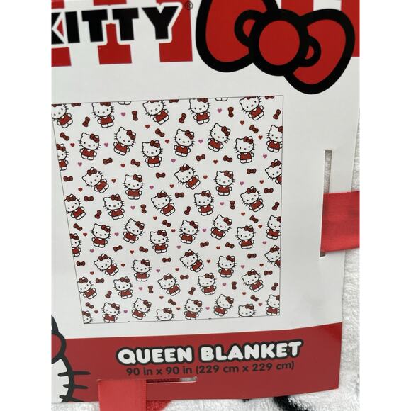 NEW Hello Kitty Queen Blanket 90x90 Hearts & Bows - Fast Shipping! - Picture 2 of 6